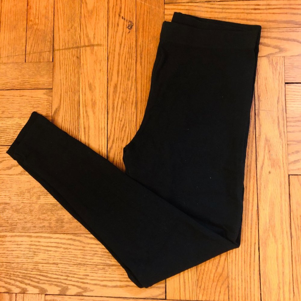black leggings